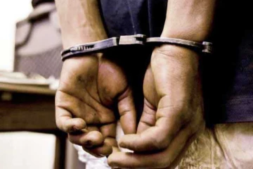 தடைசெய்யப்பட்ட மீன்பிடி வலைகளுடன் சந்தேக நபர் ஒருவர் கைது