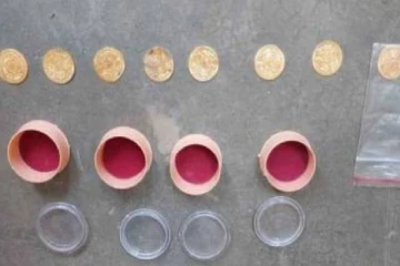 வாக்காளர்களுக்கு போலி தங்க நாணயம் - உள்ளாட்சி தேர்தலில் ஏமாற்றிய வேட்பாளர்