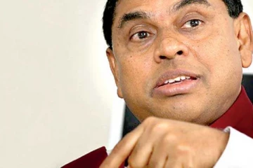 බැසිල් රාජපක්ෂ දිවයිනෙන් පිටවෙයි..