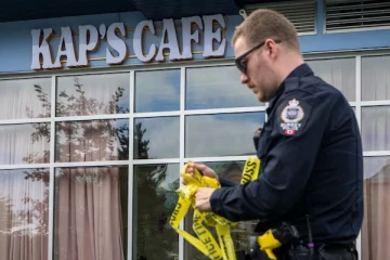 கனடாவில் இந்திய நடிகர் உணவகம் மீது மீண்டும் துப்பாக்கிச்சூடு