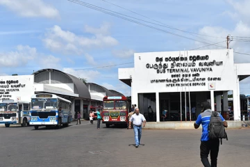 வவுனியாவில் மூன்று தனியார் பேருந்துகளின் வழித்தட அனுமதிப்பத்திரம் இரத்து