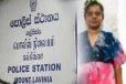 பொலிசாருக்கே போக்குகாட்டி பெண் தப்பியோட்டம் ; பொலிஸ் அதிகாரிகள் பணி இடைநீக்கம்