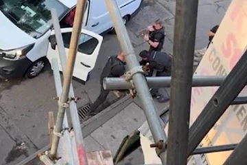 பிரித்தானியாவில் வீதியில் நடந்த கொடூரம்! ஒரே பகுதியில் மீட்கப்பட்ட மூன்று சடலங்கள்