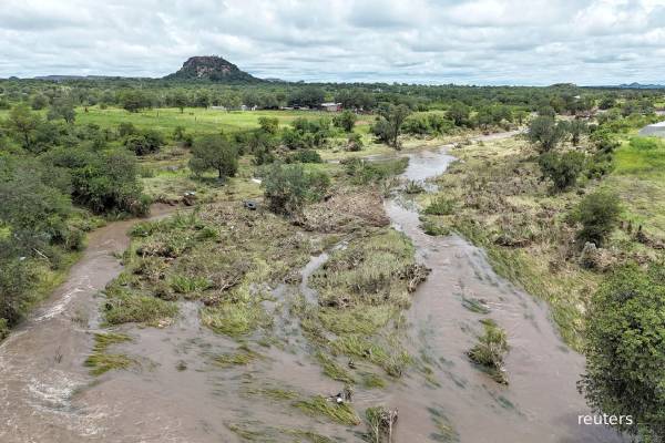 மூன்று நாடுகளை மொத்தமாக மூழ்கடித்த பெருவெள்ளம்... 100 கடந்த இறப்பு எண்ணிக்கை | Torrential Rain And Flooding