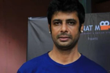 பல படங்களில் நடித்து பிரபலமான நடிகர் சசிகுமாரை நியாபகம் இருக்கா?- தற்போது அவரது சோகமான நிலை