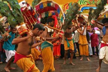 முருகப்பெருமானுக்கு எடுக்கப்படும் 20 காவடிகள்