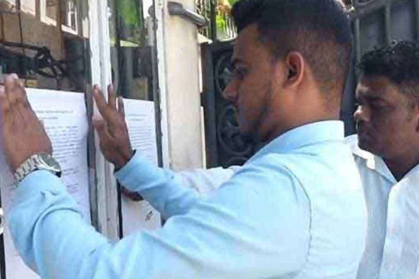 முன்னாள் அமைச்சர் ராஜித வீட்டில் ஒட்டப்பட்ட அறிவித்தல் | Notice Pasted At Former Minister Rajitha S House