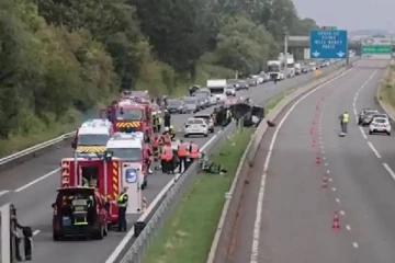 பிரான்சில் நடுங்கவைக்கும் சம்பவம்... சாலையில் மரணமடைந்த பிரித்தானிய தாயார்: ஆபத்தான நிலையில் பலர்