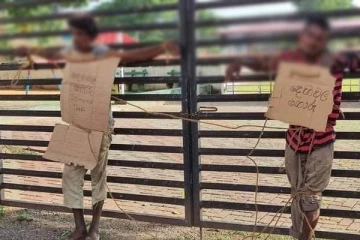 தெகிவளையில் இளைஞர்களை கயிற்றில் கட்டி வைத்து தண்டனை வழங்கிய பொதுமக்கள்