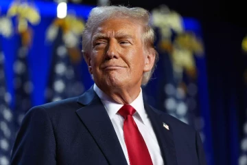 டிரம்புக்கு வயது 79 இல்லை…வெறும் 65 வயது தான்! மருத்துவ அறிக்கை வெளியிட்ட வெள்ளை மாளிகை