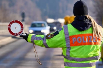 புலம்பெயர்வோரை எல்லையிலேயே தடுத்து நிறுத்த திட்டமிடும் ஜேர்மனியின் புதிய அரசு