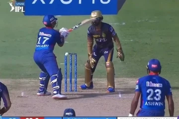 நூலிழையில் தப்பிய தினேஷ் கார்த்திக்! விக்கெட்டை காப்பாற்ற பேட்டை வீசிய ரிஷப்: வைரலாகும் வீடியோ