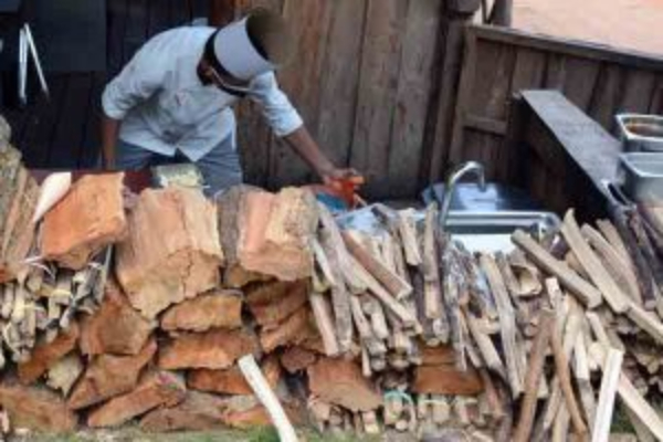 கொழும்பு நட்சத்திர ஹொட்டலில் விறகு அடுப்புகள்! - ஐபிசி தமிழ்