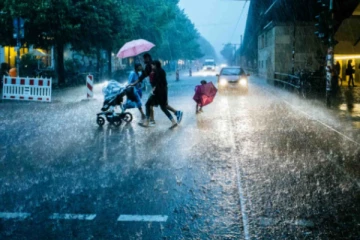 தமிழ்நாட்டில் 5 மாவட்டங்களில் 3 நாட்களுக்கு கனமழை - வானிலை ஆய்வு மையம் தகவல்!