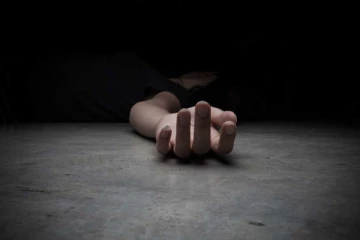 யாழ்ப்பாணத்தில் சோகம்; நண்பியால் உயிர் மாய்த்த குடும்ப பெண்