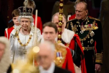 ராணியாருடன் அடக்கம் செய்யப்படும் சிறப்பு வாய்ந்த ஒரு நகை: எதுவாக இருக்கும்?