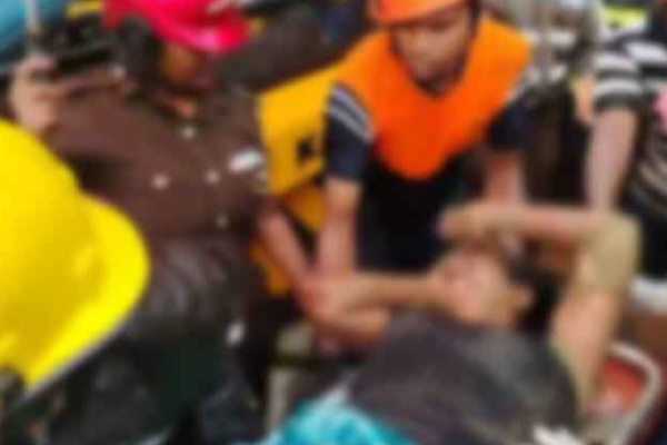 கடுகன்னாவ மண்சரிவில் பலி எண்ணிக்கை அதிகரிப்பு | Kadukannawa Landslide One Dead Four Injured