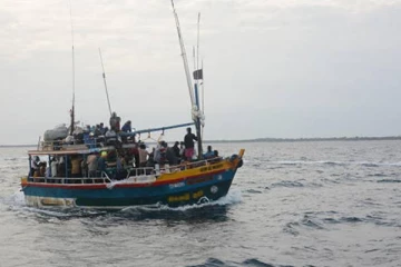 சட்டவிரோதமாக வெளிநாடு செல்ல முற்பட்ட இலங்கையர்கள் 85 பேருக்கு நேர்ந்த கதி!