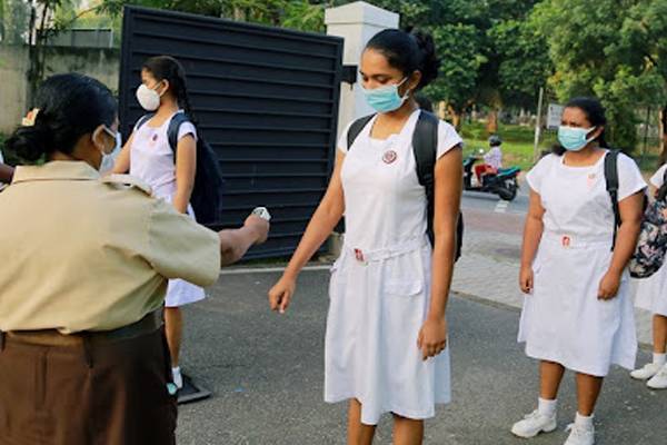 பாடசாலை மாணவர்களுக்கான சீருடை விநியோகம் தொடர்பில் வெளியான தகவல் | Regarding Distribution Uniforms School Students