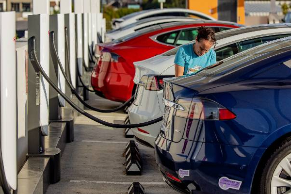 வெளிநாட்டு ஊழியர்களுக்கான மின்சார வாகன இறக்குமதி! | Electric Vehicle Import Foreign Workers Diaspora