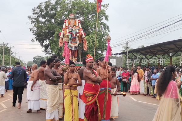 நாடளாவிய ரீதியில் இந்து ஆலயத்தில் சிறப்புற நடைபெற்ற சூரசம்கார நிகழ்வு (Photos) | Soorasamharam 2022 In Sri Lanka