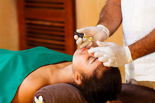 ஆயுர்வேத ஸ்பா என்ற போர்வையில் விபச்சார விடுதி | A Brothel Masquerading As An Ayurvedic Spa