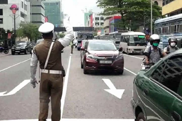 වෙසක් සමරන්න අද කොළඹ එන ඔයාට විශේෂ දැනුම් දීමක්