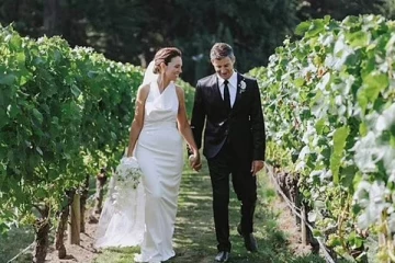 நீண்டகால காதலரை கரம்பிடித்தார் ஜெசிந்தா ஆர்டெர்ன்!