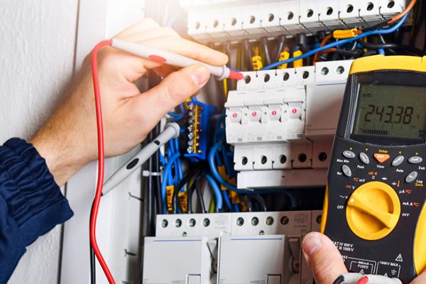 ஒரு மணிநேரத்திற்கு 35 டொலர்களுக்கும் மேற்பட்ட சம்பளம்! கனடாவில் அதிக கேள்வியுடைய வேலைகள் | Top Demand Skilled Jobs In Canada