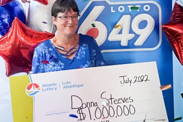 மளிகை கடைக்கு சென்ற பெண்ணிற்கு பொருட்களுக்கு பதிலாக கோடிக்கணக்கில் கிடைத்த பணம்!