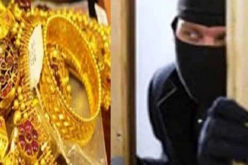 யாழில் வெளியே சென்று வீடு திரும்பிய மனைவிக்கு காத்திருத்த அதிர்ச்சி சம்பவம்!