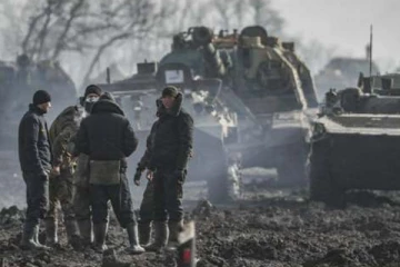 ரஷ்ய உக்ரைன் போர் : அமெரிக்காவால் அதிகரிக்கும் மூன்றாம் உலகப்போர் அபாயம்