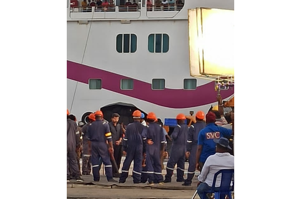 வாரிசு படத்தின் முக்கிய ஆக்ஷன் காட்சி, விஜய் எந்த நடிகருடன் சண்டை போட்டுள்ளார் தெரியுமா | Varisu Movie Action Scene வாரிசு படத்தின் முக்கிய ஆக்ஷன் காட்சி, விஜய் எந்த நடிகருடன் சண்டை போட்டுள்ளார் தெரியுமா | Varisu Movie Action Scene