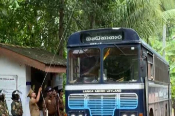 அவசரமாக இடமாற்றப்படும் மஹர சிறைச்சாலை கைதிகள்