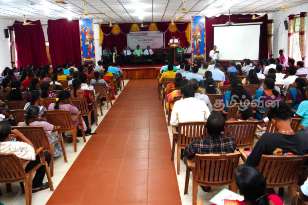 சமூகப்பிறழ்வான செயற்பாடுகளுக்கு இடமில்லை : வடக்கு ஆளுநர் தெரிவிப்பு | No Place Anti Social Activities Northern Governor