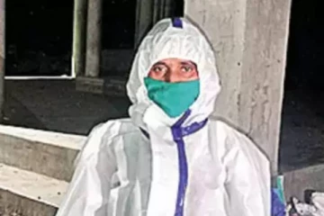 18 மணி நேரம் கிடந்த கணவனின் சடலம்! தனி ஆளாக சுடுகாட்டில் தன் கையால் தகனம் செய்த மனைவி... கண்ணீர் சம்பவம்