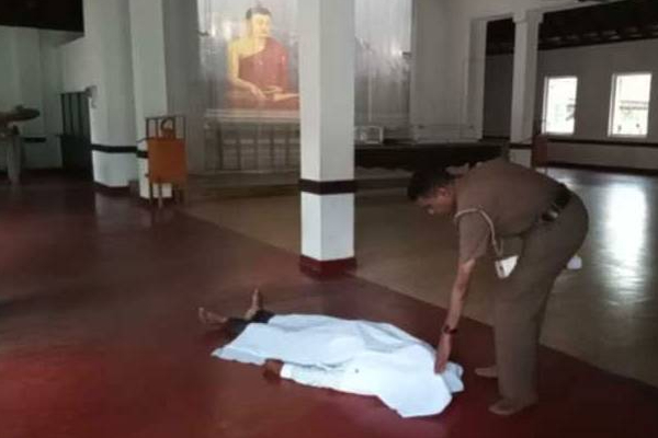 களுத்துறை பெளத்த விகாரை வளாகத்தில் சடலமாக கண்டெடுக்கப்பட்ட நபர்! | Kalutara Bodhiya Temple Premises Body Found Police