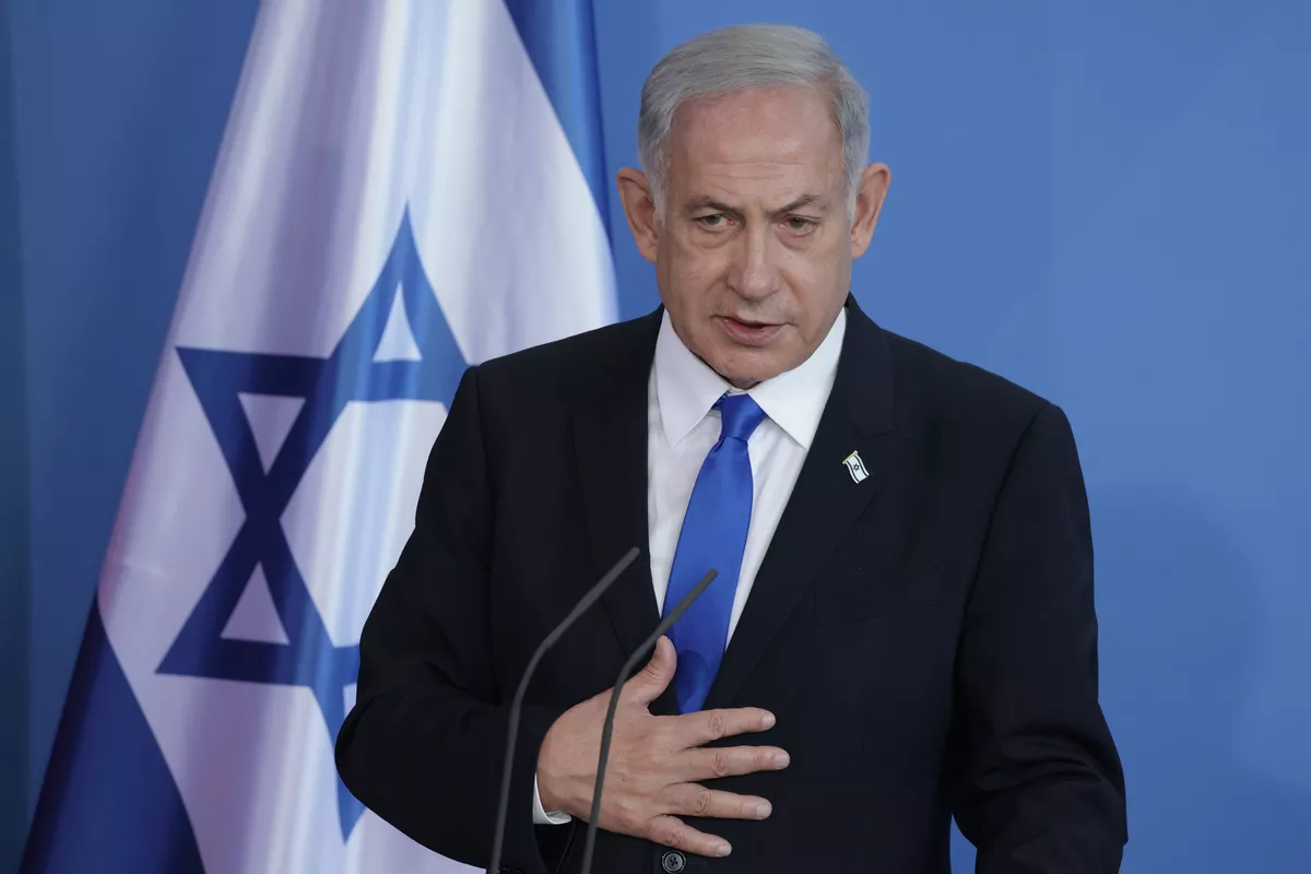 இஸ்ரேல் பிரதமர் பெஞ்சமின் நெதன்யாகு மருத்துவமனையில் அனுமதி | Israeli Pm Benjamin Netanyahu Admitted To Hospital