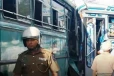 බස් රථ දෙකක් මුහුණ ගැටී දරුණු අනතුරක් - 40 දෙනෙකු රෝහලට