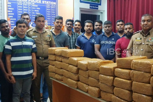 யாழ். பருத்தித்துறையில் பெண் உட்பட நால்வர் அதிரடியாக கைது | 4 Arrested In Jaffna Ppt