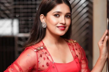 பிரபல நடிகருடன் லிவ்-இன் ரிலேஷன்ஷிப்பில் இருக்கிறாரா வாணி போஜன்.. தீடீரென பரவும் செய்தி