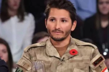 உலகின் அட்டகாசமான கனடாவை சேர்ந்த ஸ்னைப்பர் வாலி உக்ரைன் ராணுவத்தில் இணைந்தார்