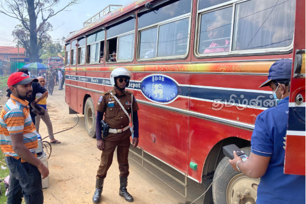 நுவரெலியாவில் 73 வாகனங்களுக்கு காலக்கெடு - திடீர் வாகன சோதனையில் நடவடிக்கை | 73 Vehicles In Nuwara Eliya Inspection