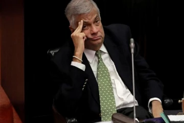 இலங்கையின் திவால் நிலைக்கு யார் காரணிவாதிகள்..! கண்டு பிடிக்க தயாராகும் ரணிலின் பொறிமுறை!