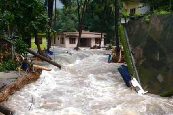 சீரற்ற காலநிலை! தாழ்நிலப் பகுதியில் வெள்ளம் எற்படும் அபாயம்:விடுக்கப்பட்டுள்ள எச்சரிக்கை | Opening Of Theturu Oya Sky Gates Lowland People