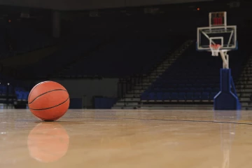 கனடாவில் 8 ஆண்டுகள் கழித்து அம்பலமான பள்ளி விளையாட்டு பயிற்சியாளர்கள் மூவரின் லீலைகள்!