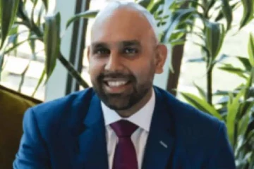 வாஷிங்டன் தெருவில் அடித்தே கொல்லப்பட்ட ஆசிய நாட்டவர்: மர்ம நபருக்கு அதிகாரிகள் வலைவீச்சு