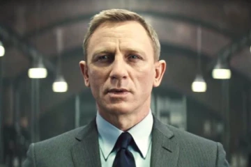 கண்ணீருடன் விடைபெற்ற பிரபல நடிகர் - ரசிகர்கள் அதிர்ச்சி