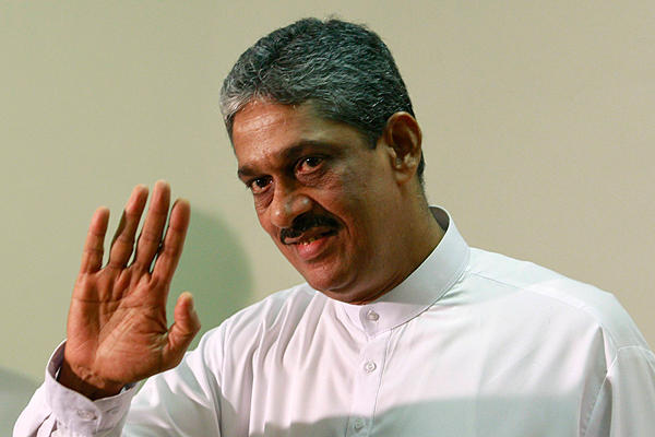 நாட்டின் இன்றைய துக்க நிலைக்கு காரணமானவர்கள் அரசியல்வாதிகளே: சரத் பொன்சேகா | Politicians Country Responsible Sarath Fonseka