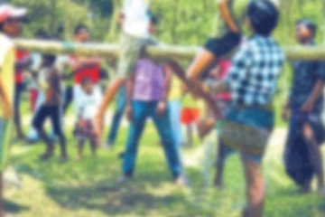 දිනක් තුළ තුල වැඩිම අවුරුදු උත්සව ගණනක් පැවැත්වීමට සූදානම් වන රාජ්‍ය ඇමති..!